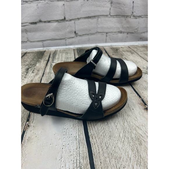 Ladies Naot Black Sandals - Size US 9, EU 40 - Picture 1 of 8